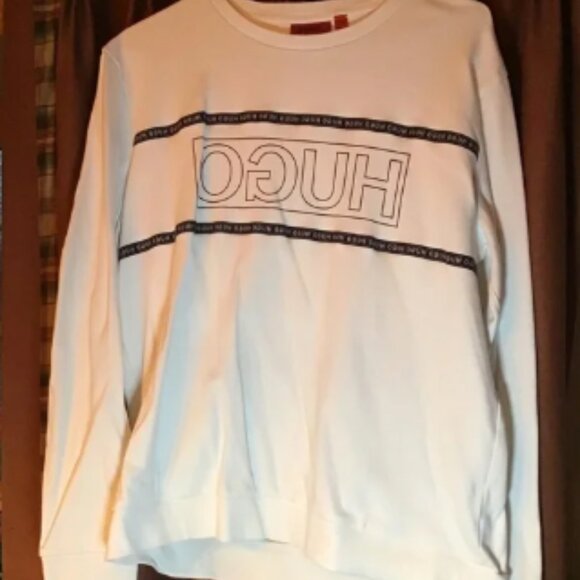NWOT Hugo Boss Stunning Sweatshirt in Black and White Logo in XXL - Picture 1 of 3